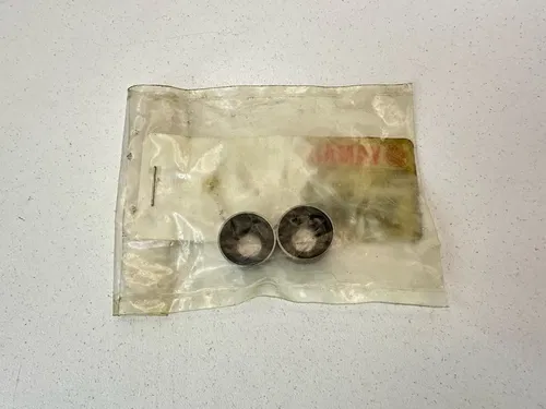 NEW OEM YAMAHA INTAKE EXHAUST VALVE STEM SEAL SET SEALS (QTY 2) 341-12119-02-00