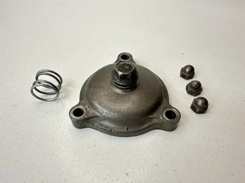OEM 87-93 SUZUKI LT230E LT 230 QUADRUNNER OIL FILTER CAP COVER 16512-22A00