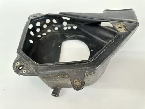 USED OEM 86 87 88 KAWASAKI KDX200 KDX 200 AIR FILTER CLEANER BOX CASE 11011-1205