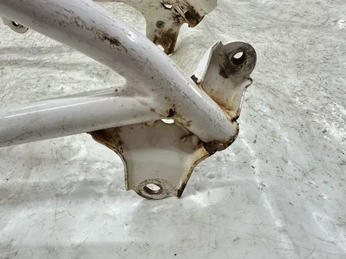 OEM 1996 96 YAMAHA YZ250 YZ 250 SUBFRAME SUB FRAME SEAT RAIL 4SR-21190-00-UJ