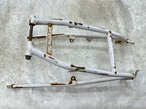 OEM 1996 96 YAMAHA YZ250 YZ 250 SUBFRAME SUB FRAME SEAT RAIL 4SR-21190-00-UJ
