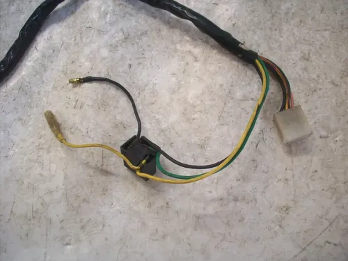 USED OEM 82 83 YAMAHA 400 500 650 920 VIRAGO LEFT HORN SIGNAL LIGHT SWITCH