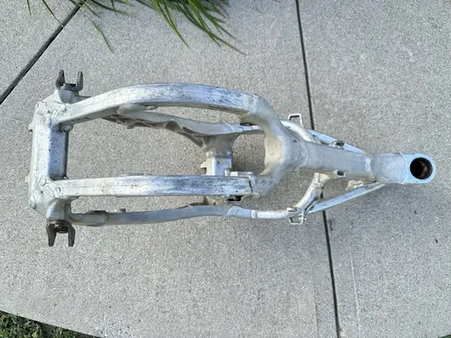 USED OEM 08 2008 HONDA CRF 250 R CRF250R FRAME W TTL PAPERS