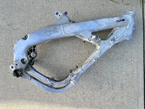 USED OEM 08 2008 HONDA CRF 250 R CRF250R FRAME W TTL PAPERS