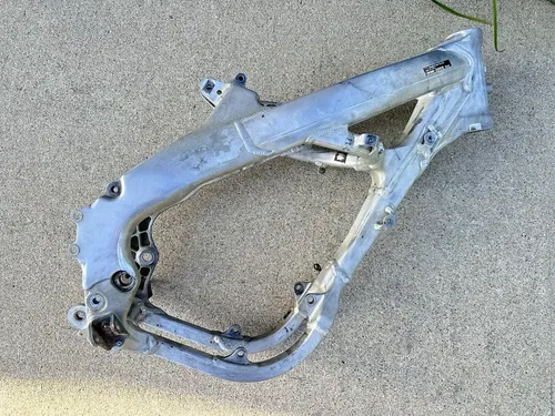 USED OEM 08 2008 HONDA CRF 250 R CRF250R FRAME W TTL PAPERS