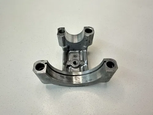 USED OEM 07 08 KAWASAKI KX250F CYLINDER HEAD EXHAUST CAM CAMSHAFT CAP TOWER