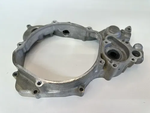 OEM 97 98 HONDA CR 125 CR125 CR125R RIGHT SIDE INNER CRACKCASE CLUTCH COVER