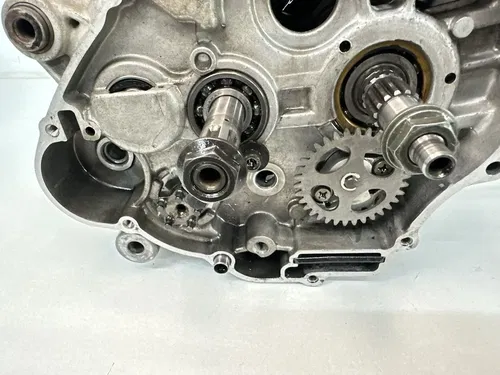01 2001 YAMAHA TTR90 TTR TT-R 90 ENGINE MOTOR CRANKCASE CRANKSHAFT BOTTOM END