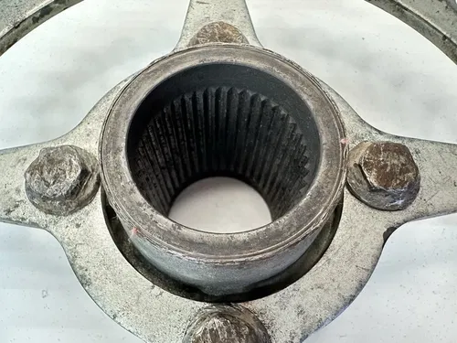 OEM 85-93 SUZUKI LT230 E S QUADRUNNER QUADSPORT REAR AXLE SPROCKET & HUB FLANGE