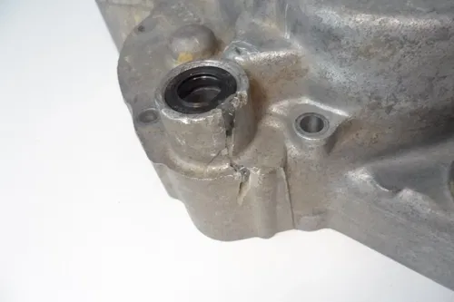 USED OEM 1999 99 2000 00 YAMAHA YZ 125 LEFT SIDE ENGINE MOTOR CASE CRANKCASE