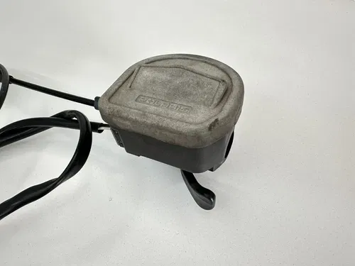 USED OEM 2007 07 POLARIS 200 SAWTOOTH THUMB THROTTLE & CABLE ASSY 2010402