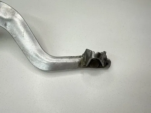 USED OEM 06 07 YAMAHA YZ250F STOCK REAR BRAKE PEDAL LEVER ARM 5UM-27200-01-00