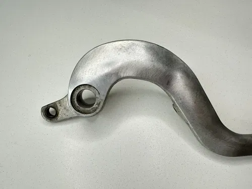 USED OEM 06 07 YAMAHA YZ250F STOCK REAR BRAKE PEDAL LEVER ARM 5UM-27200-01-00