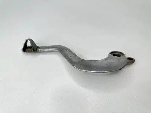 USED OEM 06 07 YAMAHA YZ250F STOCK REAR BRAKE PEDAL LEVER ARM 5UM-27200-01-00