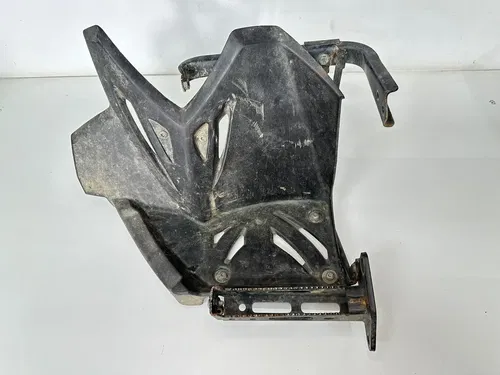 USED OEM 07 08 OUTLAW 525 S IRS RIGHT SIDE HEEL GUARD & PEG W SUPPORT BRACKETS