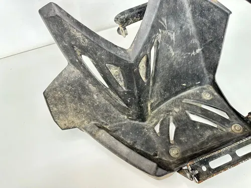 USED OEM 07 08 OUTLAW 525 S IRS RIGHT SIDE HEEL GUARD & PEG W SUPPORT BRACKETS
