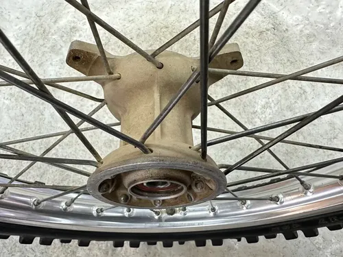 #2 USED OEM 90-01 SUZUKI RM 80 RM80 COMPLETE 17" FRONT WHEEL RIM & HUB ASSY