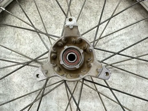 #2 USED OEM 90-01 SUZUKI RM 80 RM80 COMPLETE 17" FRONT WHEEL RIM & HUB ASSY