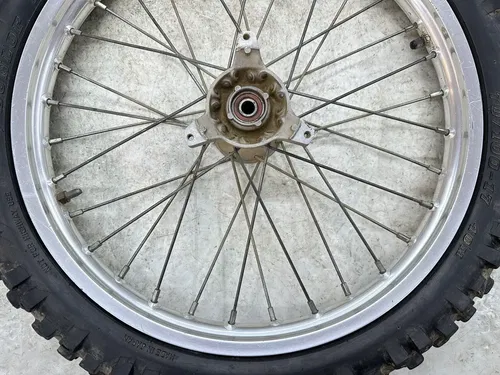 #2 USED OEM 90-01 SUZUKI RM 80 RM80 COMPLETE 17" FRONT WHEEL RIM & HUB ASSY