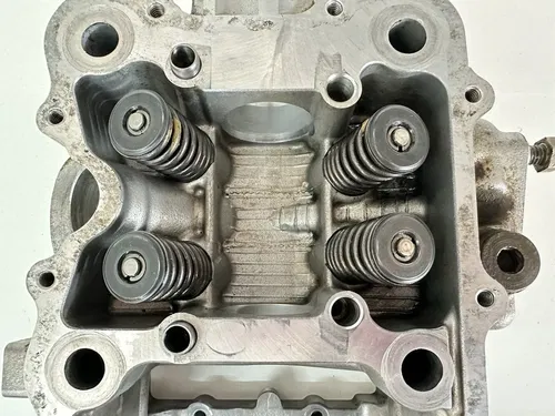 USED OEM 97-02 POLARIS 500 SCRAMBLER CYLINDER HEAD W VALVES ASSY 3085527