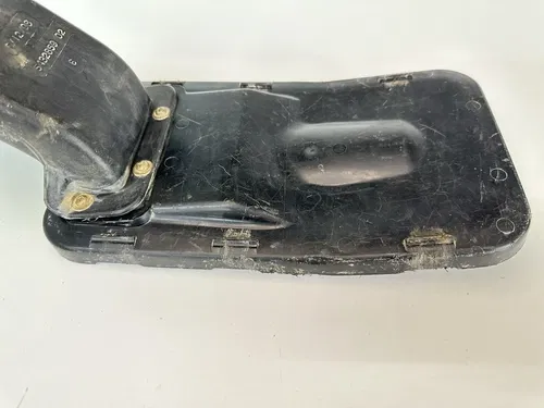 USED OEM 98-07 POLARIS 500 SCRAMBLER AIR INTAKE FILTER CLEANER BOX LID COVER