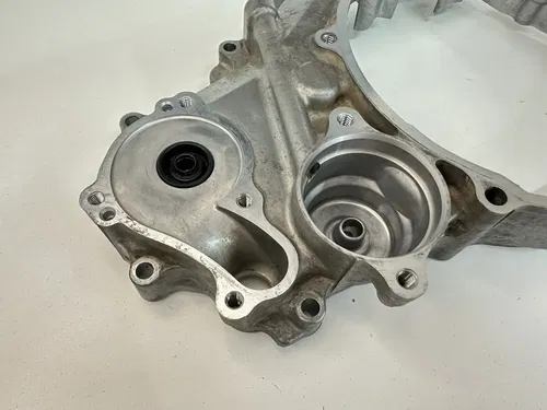 OEM 14 15 16 17 YAMAHA YZ450F ENGINE RIGHT SIDE INNER CRANKCASE CLUTCH COVER