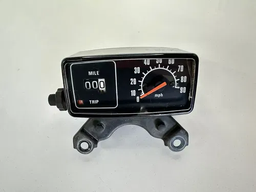 1985 85 HONDA XR250R XR200R XR 200 250 SPEEDOMETER SPEEDO GAUGE CLUSTER