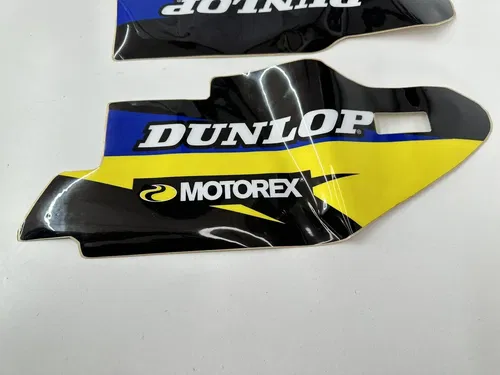 NEW 07-18 SUZUKI RMZ RM-Z 250 / 05-17 RMZ 450 LOWER FORK GUARD DECAL SET (BIN A)
