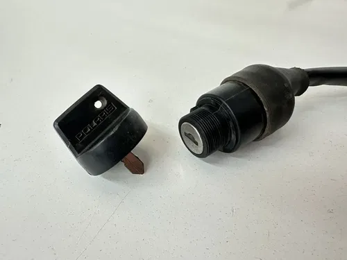 USED OEM 97 98 POLARIS 500 SCRAMBLER IGNITION SWITCH & KEY ASSY