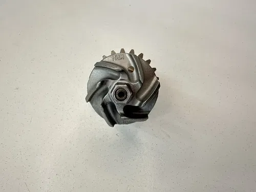USED OEM 07 08 09 HONDA CRF250R CRF 250R WATER PUMP SHAFT & GEAR W IMPELLER