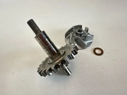 USED OEM 07 08 09 HONDA CRF250R CRF 250R WATER PUMP SHAFT & GEAR W IMPELLER