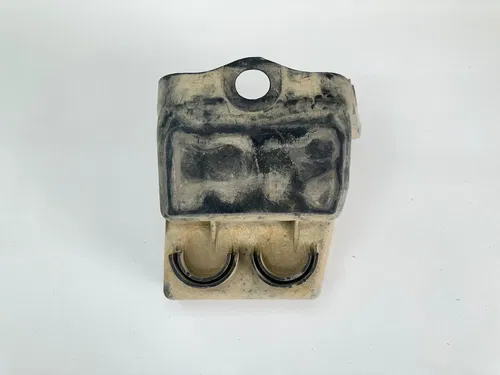 USED OEM 01 02 03 04 05 YAMAHA 660 RAPTOR FUEL GAS TANK DAMPER PLATE 2