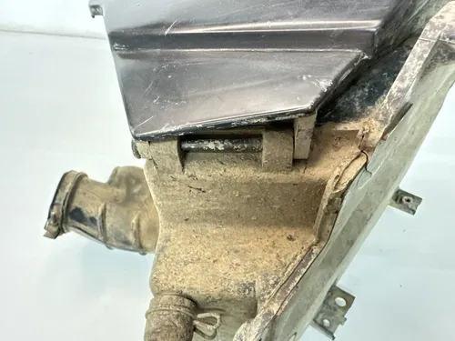 OEM 01 02 03 04 HONDA XR250R XR 250 AIR FILTER CLEANER BOX W LID & TUBE DUCT