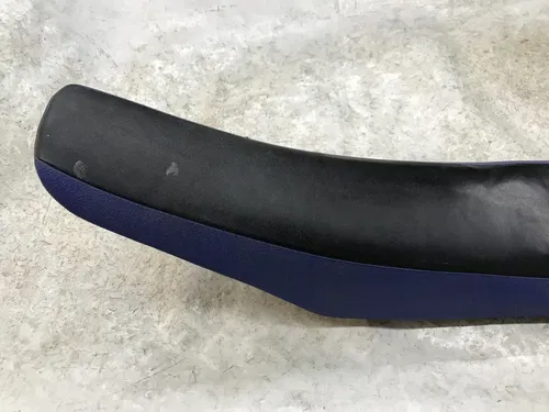 #1 USED OEM 03 04 05 YAMAHA YZ250F YZ450F STOCK BLACK/BLUE SEAT & COVER ASSEMBLY