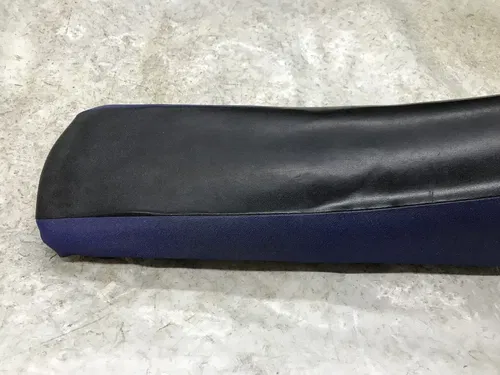 #1 USED OEM 03 04 05 YAMAHA YZ250F YZ450F STOCK BLACK/BLUE SEAT & COVER ASSEMBLY