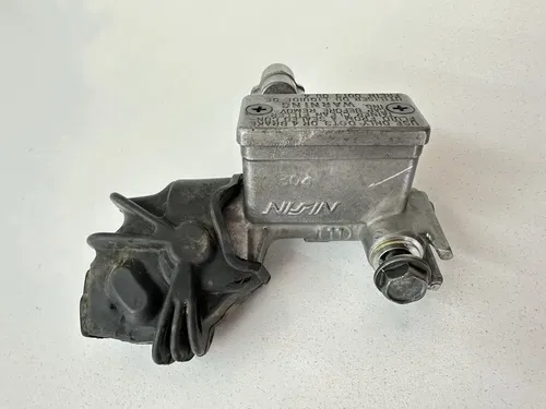 USED OEM 04-11 KAWASAKI KX250F KX450F FRONT BRAKE MASTER CYLINDER 43015-0167