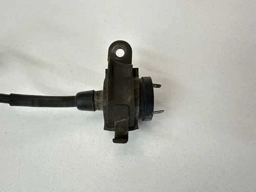 USED OEM 87-04 KAWASAKI 250 MOJAVE IGNITION COIL & CAP ASSY 21121-1148