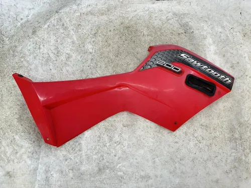 USED OEM 2007 07 POLARIS 200 SAWTOOTH RED RIGHT SIDE COVER PANEL 0453060-293