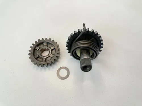OEM 89 90 91 SUZUKI RM 125 RM125 KICK START STARTER SHAFT SPINDLE W IDLER GEAR