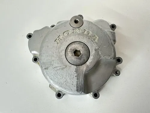 OEM 96-04 OEM HONDA XR250R XR 250 LEFT SIDE ENGINE MOTOR CRANKCASE STATOR COVER