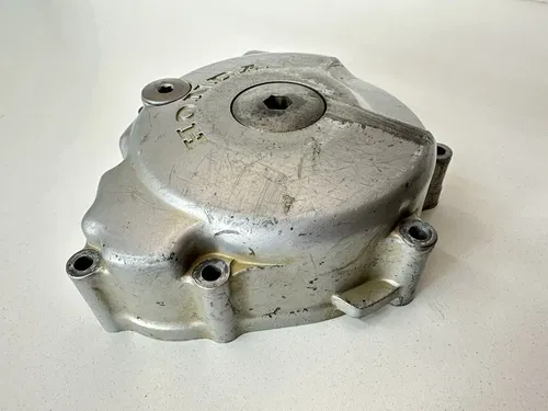 OEM 96-04 OEM HONDA XR250R XR 250 LEFT SIDE ENGINE MOTOR CRANKCASE STATOR COVER