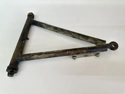 97 POLARIS 500 SCRAMBLER 4X4 / 95-97 SCRAMBLER 400 / 96-98 XPLORER RIGHT A ARM