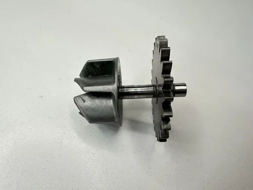 #2 OEM 05-25 SUZUKI RMZ450 RMZ RM-Z 450 WATER PUMP IMPELLER SHAFT & GEAR ASSY