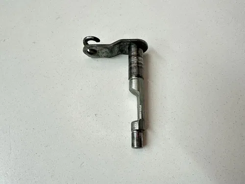 OEM 93-98 YAMAHA YZ250 / 94-97 WR250 CLUTCH CABLE PUSH LEVER ARM 4EW-16381-01-00