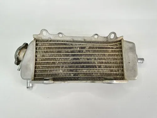 USED OEM 2004 04 2005 05 KAWASAKI KX250F LEFT (FILL SIDE) COOLING RAD RADIATOR