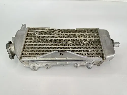 USED OEM 2004 04 2005 05 KAWASAKI KX250F LEFT (FILL SIDE) COOLING RAD RADIATOR