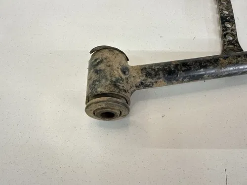 USED OEM 03-08 YAMAHA 660 GRIZZLY LEFT LOWER STEERING A ARM 5KM-23570-10-00