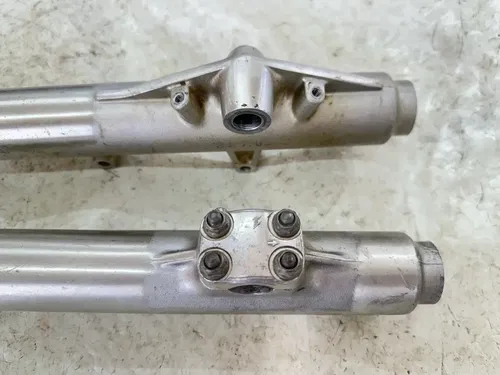 OEM 1985 85 HONDA XR250R XR 250 R LEFT & RIGHT FRONT FORKS FORK SET SUSPENSION