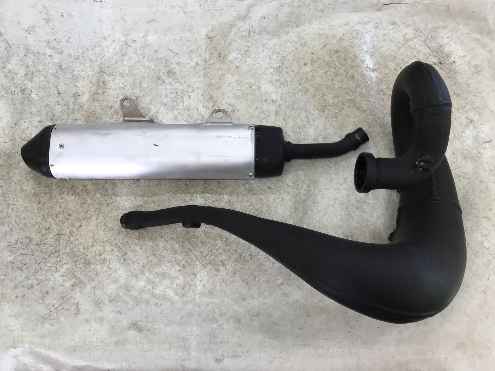Yz250 exhaust outlet pipe