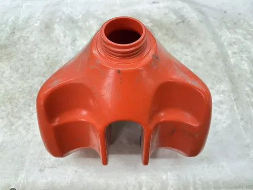 USED OEM 87 1987 HONDA XR200 XR 200 XR200R GAS FUEL TANK 17520-KT0-770ZA